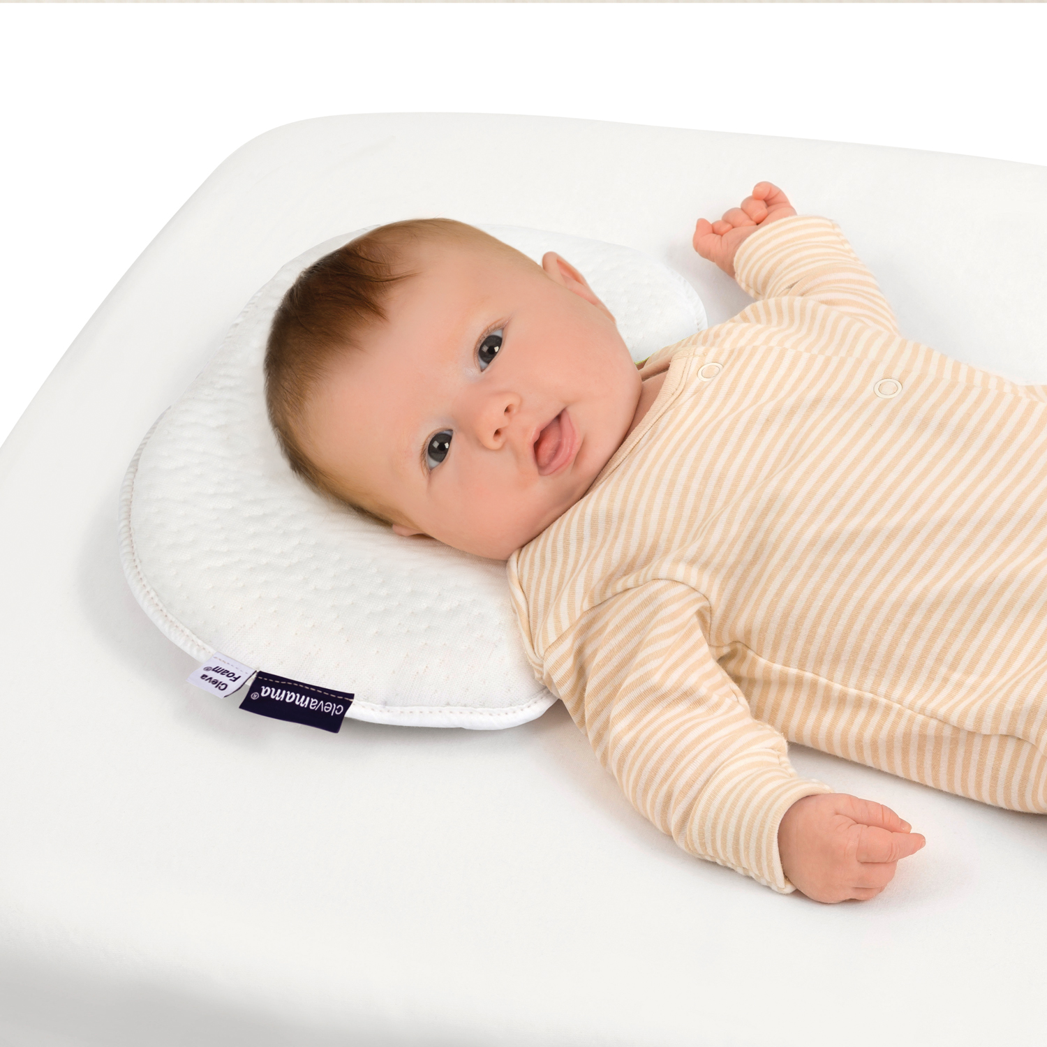 幫助嬰兒入睡推薦「Cleva Foam 護頭型新生兒枕」