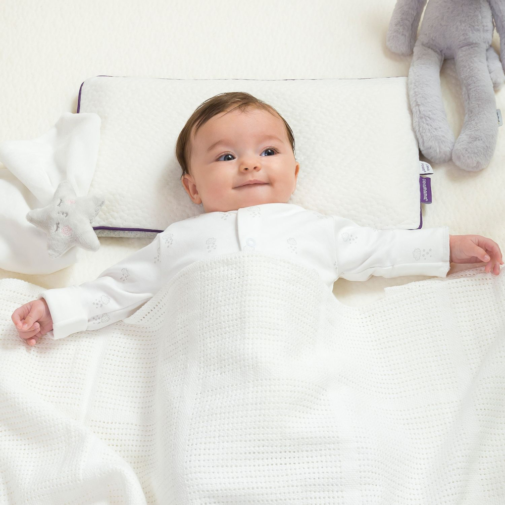 幫助嬰兒入睡推薦「Cleva Foam 護頭型嬰兒枕」
